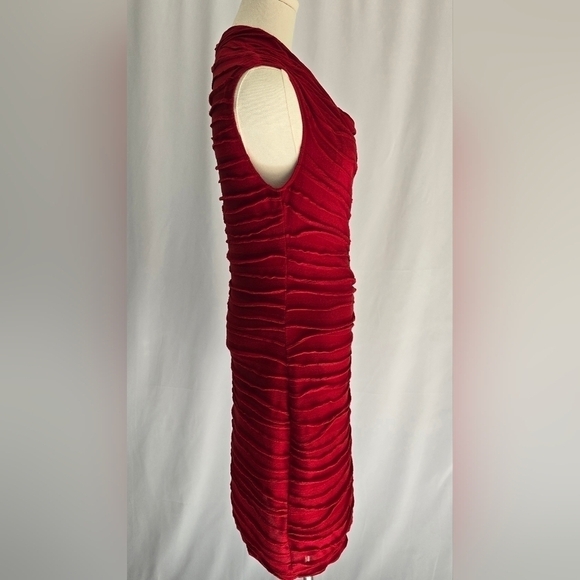 Max Studio Ruched & Textured Stretch Red Sleeveless Cowl Neck Sheath Dress Sz. S - Picture 4 of 10